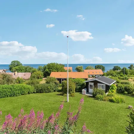 Nyaraló In With Kitchen